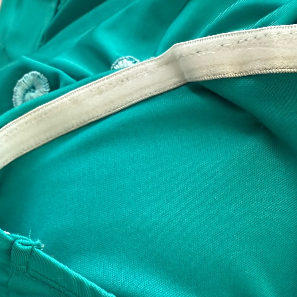 2b Bebe Ruched Front Lace Banded Bottom Tube Top (M) - Picture 5 of 7